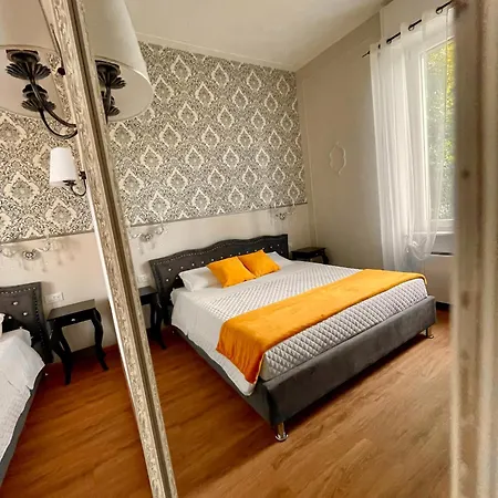 Domus 44 Πανσιόν 3*