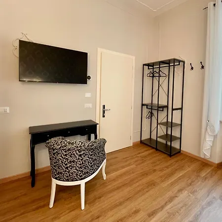 Domus 44 Guest house *