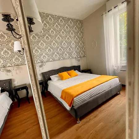 Domus 44 Guest house *